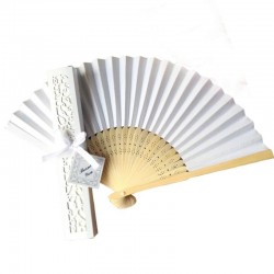 ABANICO BAMBÚ Y TELA DE COLORES EN CAJA DE REGALO