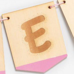 LETRA MADERA PARA GUIRNALDA NOMBRE PERSONALIZADO PINTADA ROSA