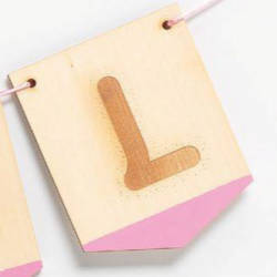 LETRA MADERA PARA GUIRNALDA NOMBRE PERSONALIZADO PINTADA ROSA