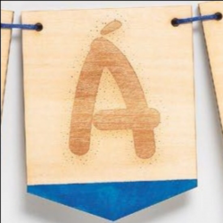 LETRA MADERA PARA GUIRNALDA NOMBRE PERSONALIZADO PINTADA AZUL