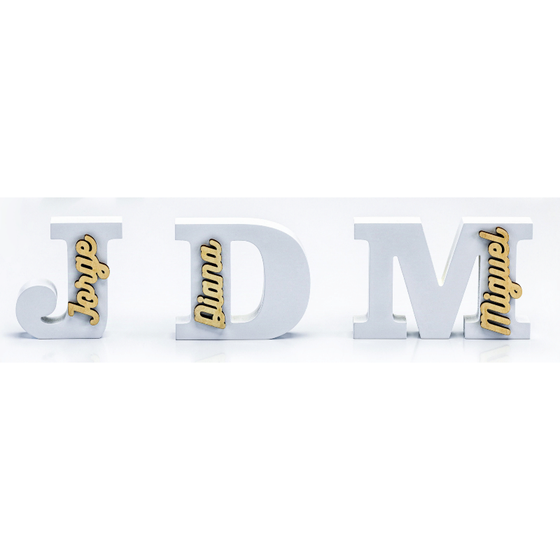 MARCASITIOS INICIAL BLANCA CON NOMBRE DE MADERA