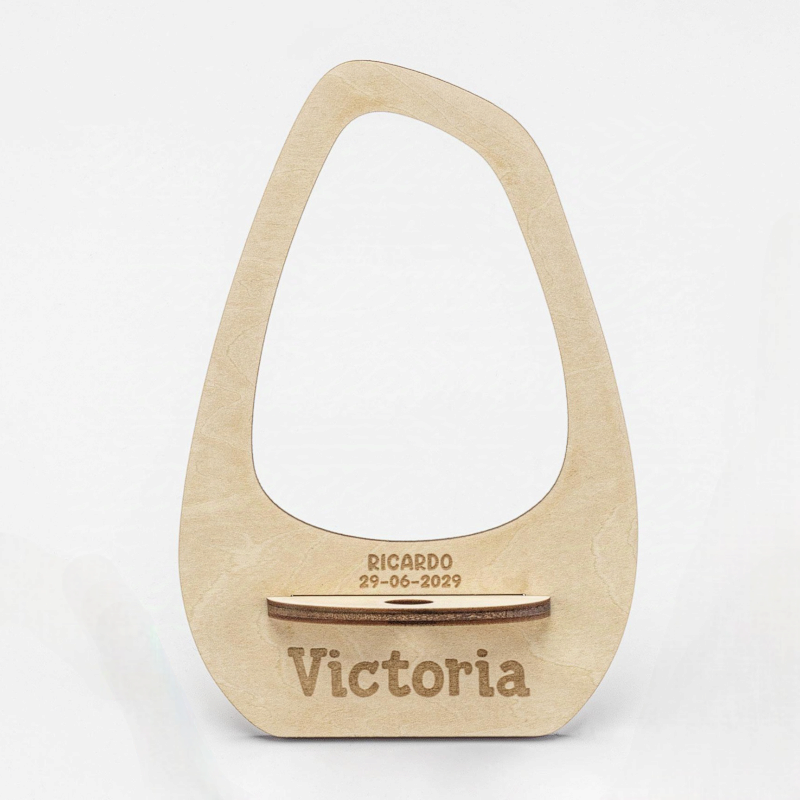 SOPORTE MÓVIL MADERA PERSONALIZADO NOMBRE INVITADO Y NOVIOS