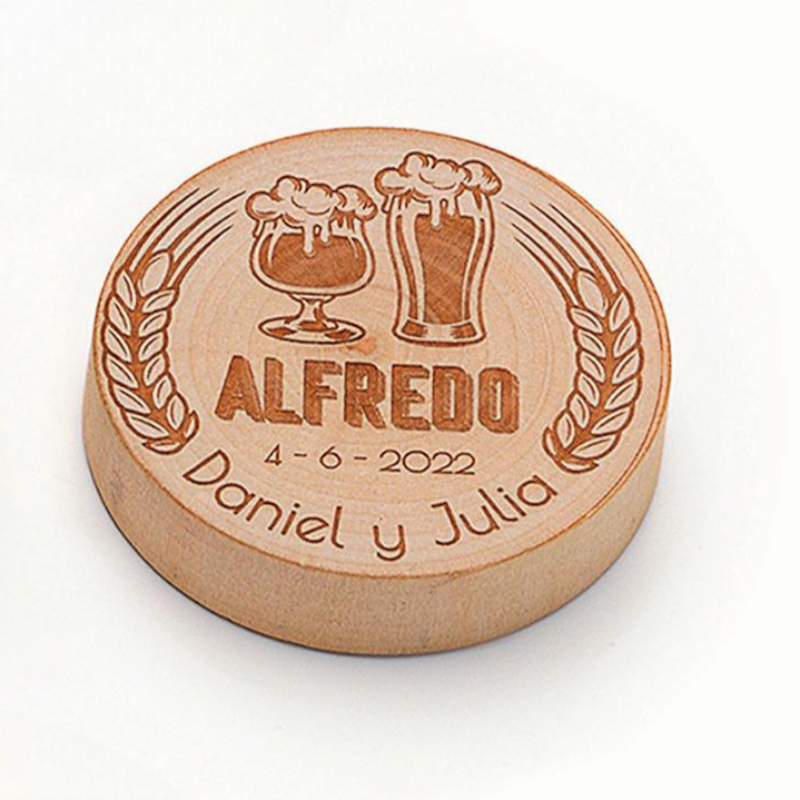 ABREBOTELLAS IMÁN MADERA PERSONALIZADO NOMBRE INVITADO Y NOVIOS
